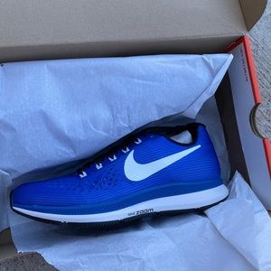 Womens Nike Zoom Pegasus size 7